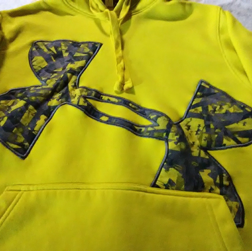 Under Armour pullover hoodie